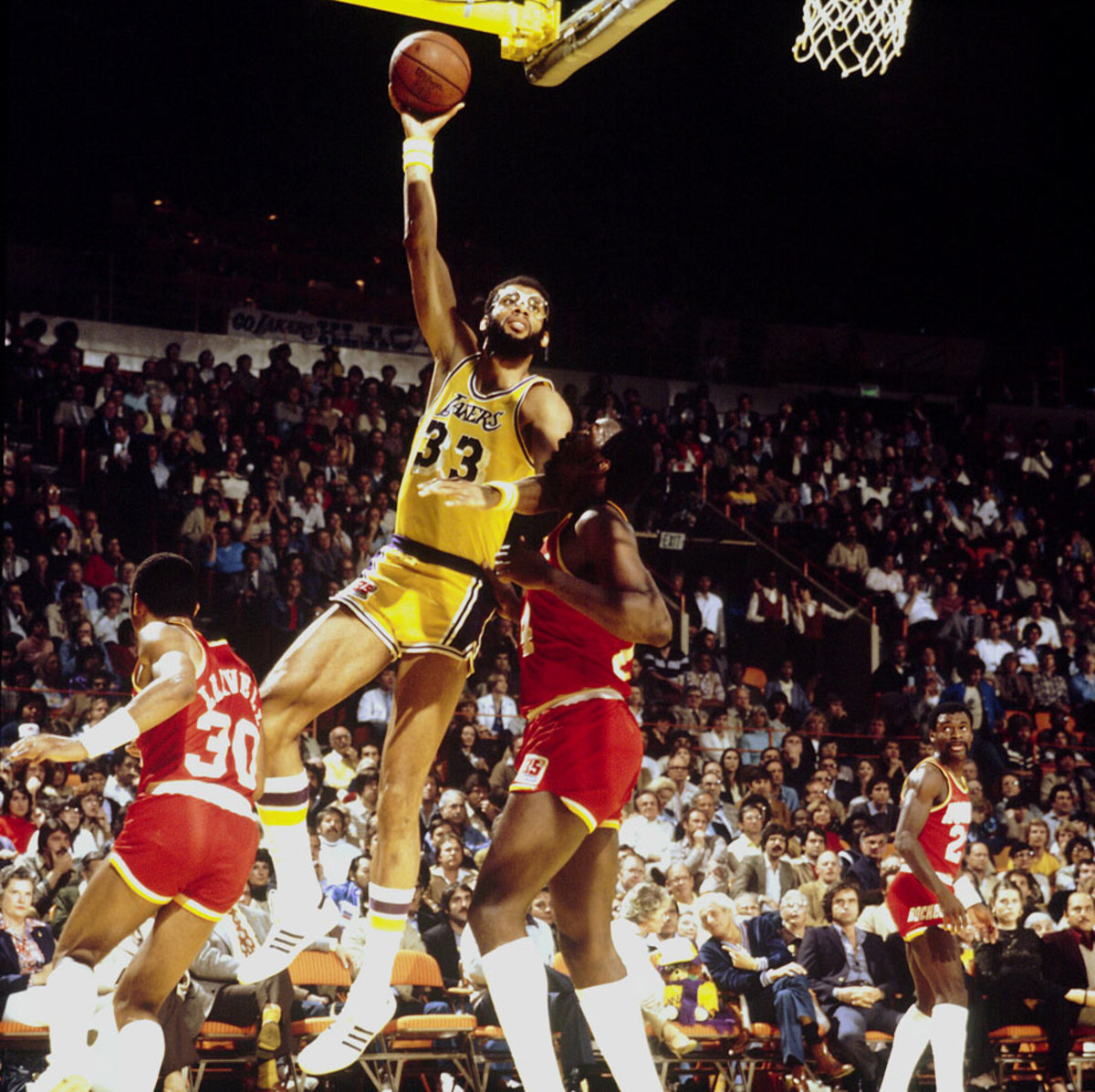 1981-kareem-abdul-jabbar-moses-malone-01170353.jpg