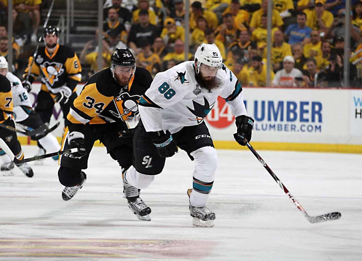 Brent-Burns-defense-Dave-Sandford.jpg