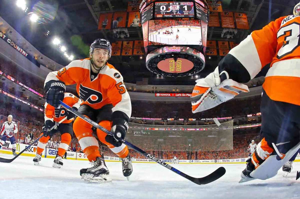 Shayne-Gostisbehere-defense-Len-Redkoles.jpg