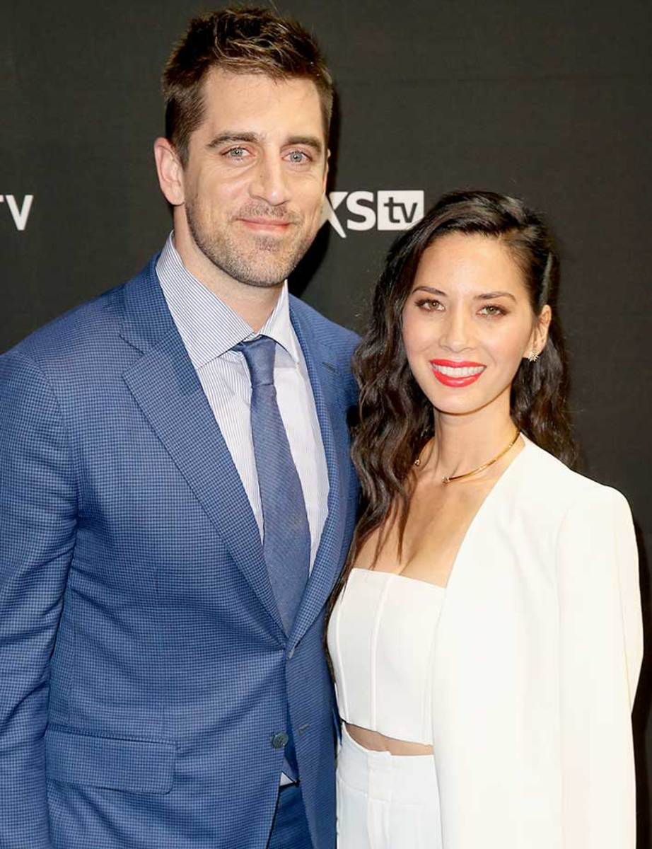 Celebrities at Super Bowl 50 parties-508864866_master.jpg