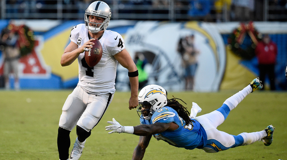 Derek Carr helped clinch the franchise’s first playoff berth since 2002 with a 19-16 win over San Diego on Sunday.