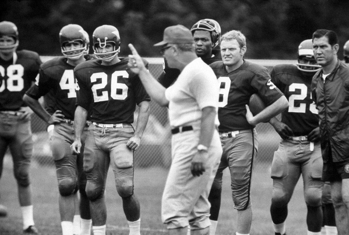 1969-Vince-Lombardi-Sonny-Jurgensen.jpg