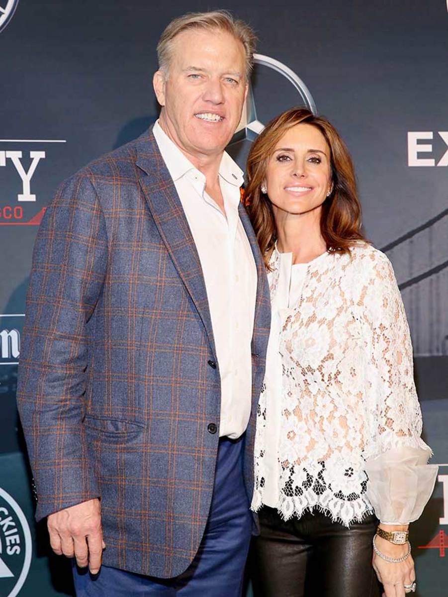 Celebs at Super Bowl 50 parties-508680116_master.jpg