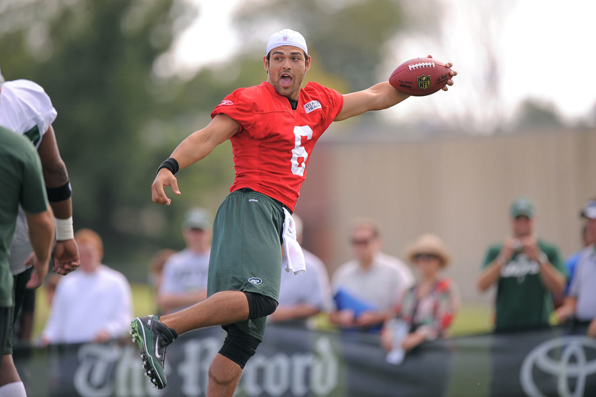 2010-Mark-Sanchez-077698318.jpg