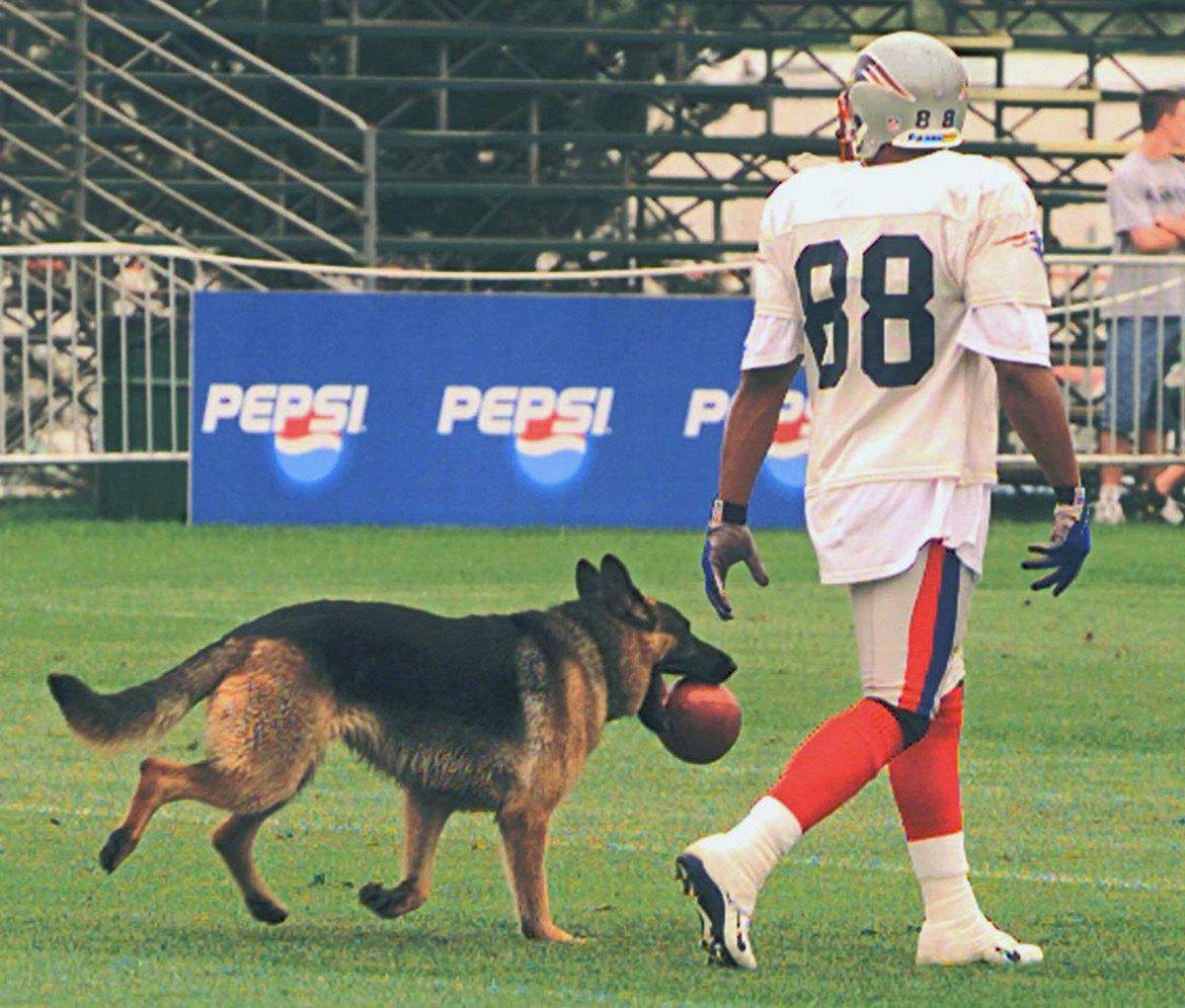 2000-Terry-Glenn-dog.jpg