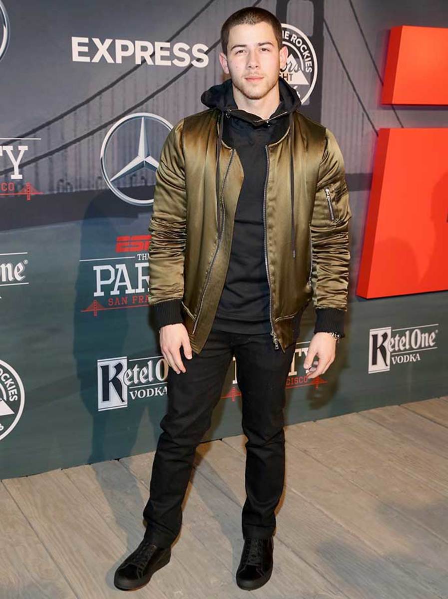 Celebs at Super Bowl 50 parties-508680724_master.jpg