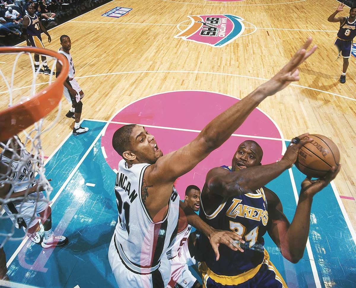 1999-0519-Tim-Duncan-Shaquille-O-Neal-05819715.jpg