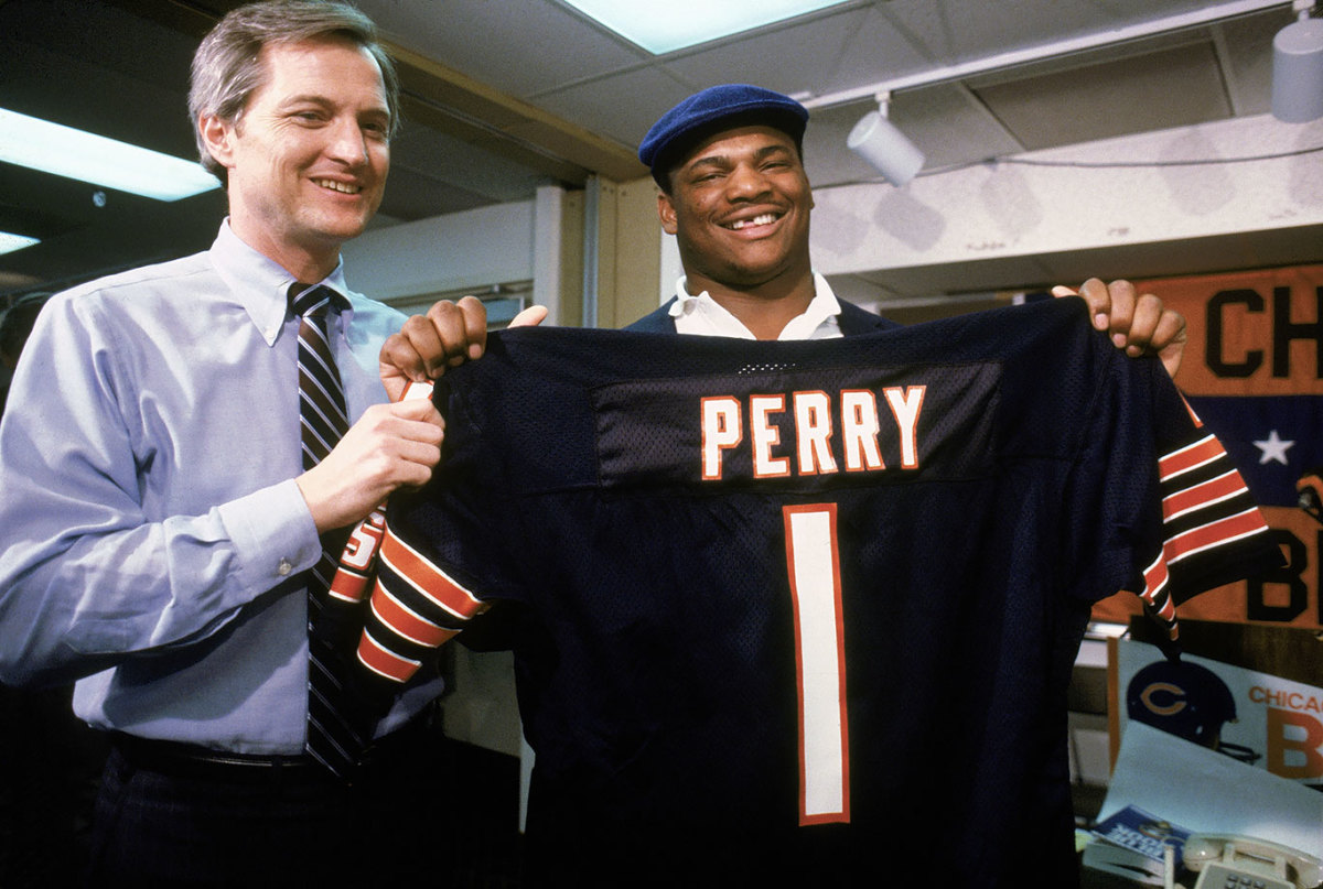 William 'Refrigerator' Perry: Alcohol, finances haunt Bears great - Sports  Illustrated