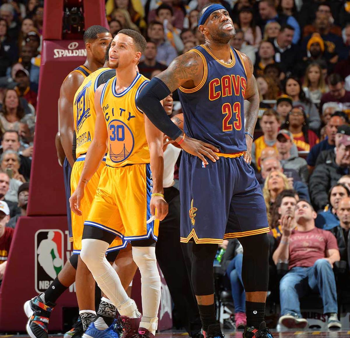 LeBron-James-Steph-Curry-1.jpg