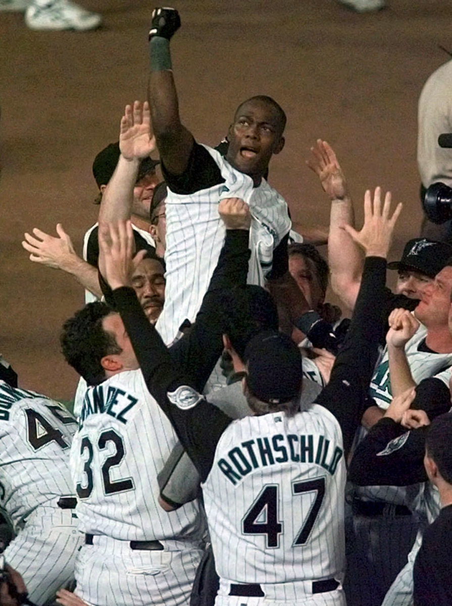 1997-World-Series-Edgar-Renteria.jpg