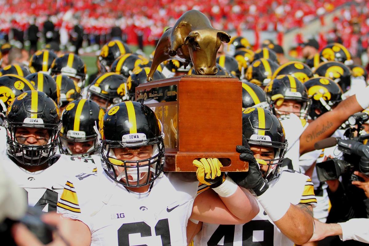 Heartland-Trophy-Iowa-Wisconsin.jpg