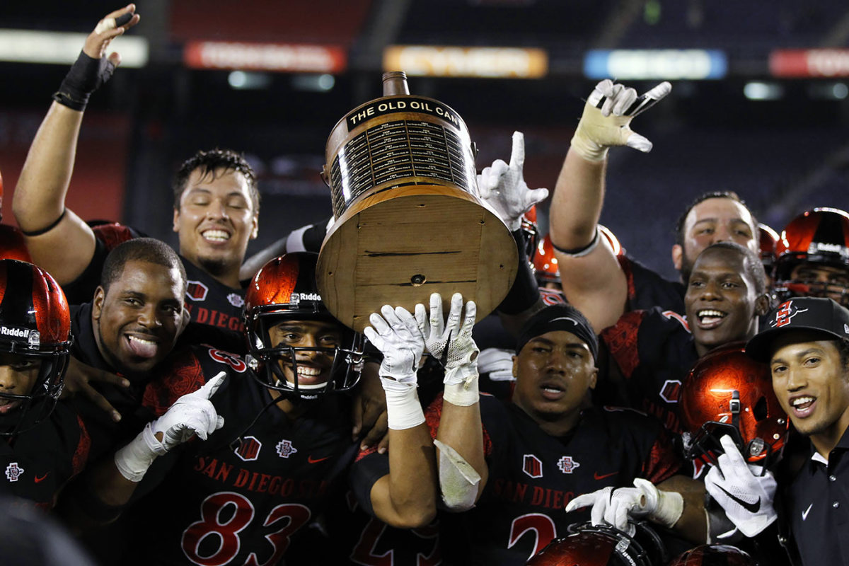 Old-Oil-Can-trophy-Fresno-State-San-Diego-State.jpg