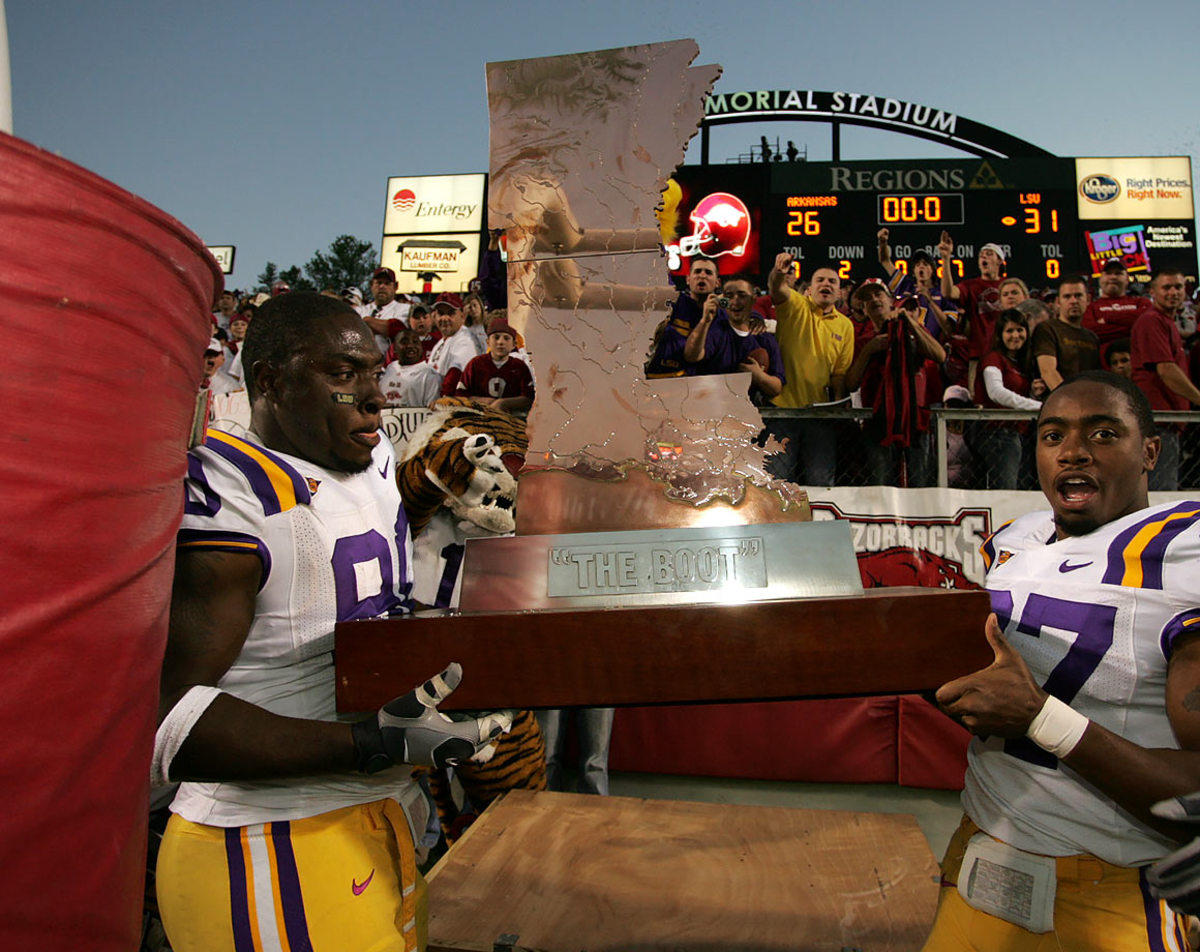 Golden-Boot-Arkansas-LSU-016450364.jpg