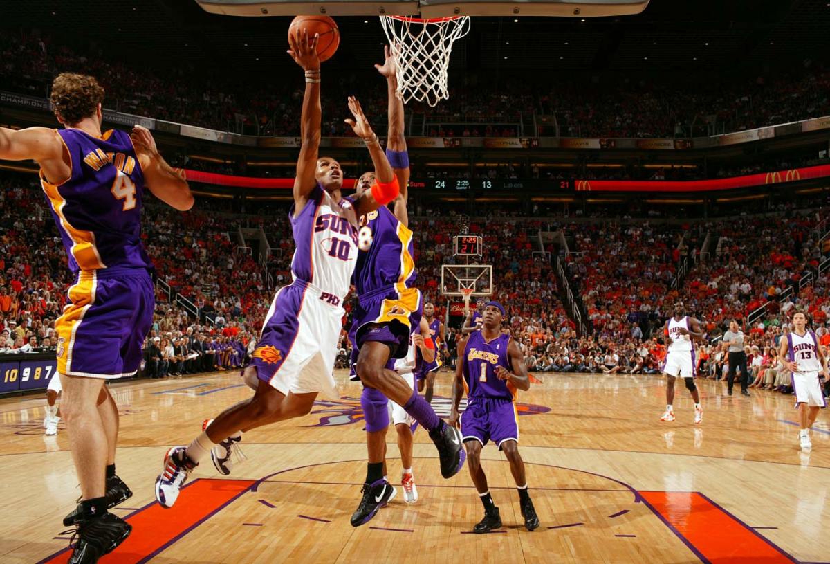 2006-Suns-Lakers-Leandro-Barbosa-Kobe-Bryant-015487677.jpg