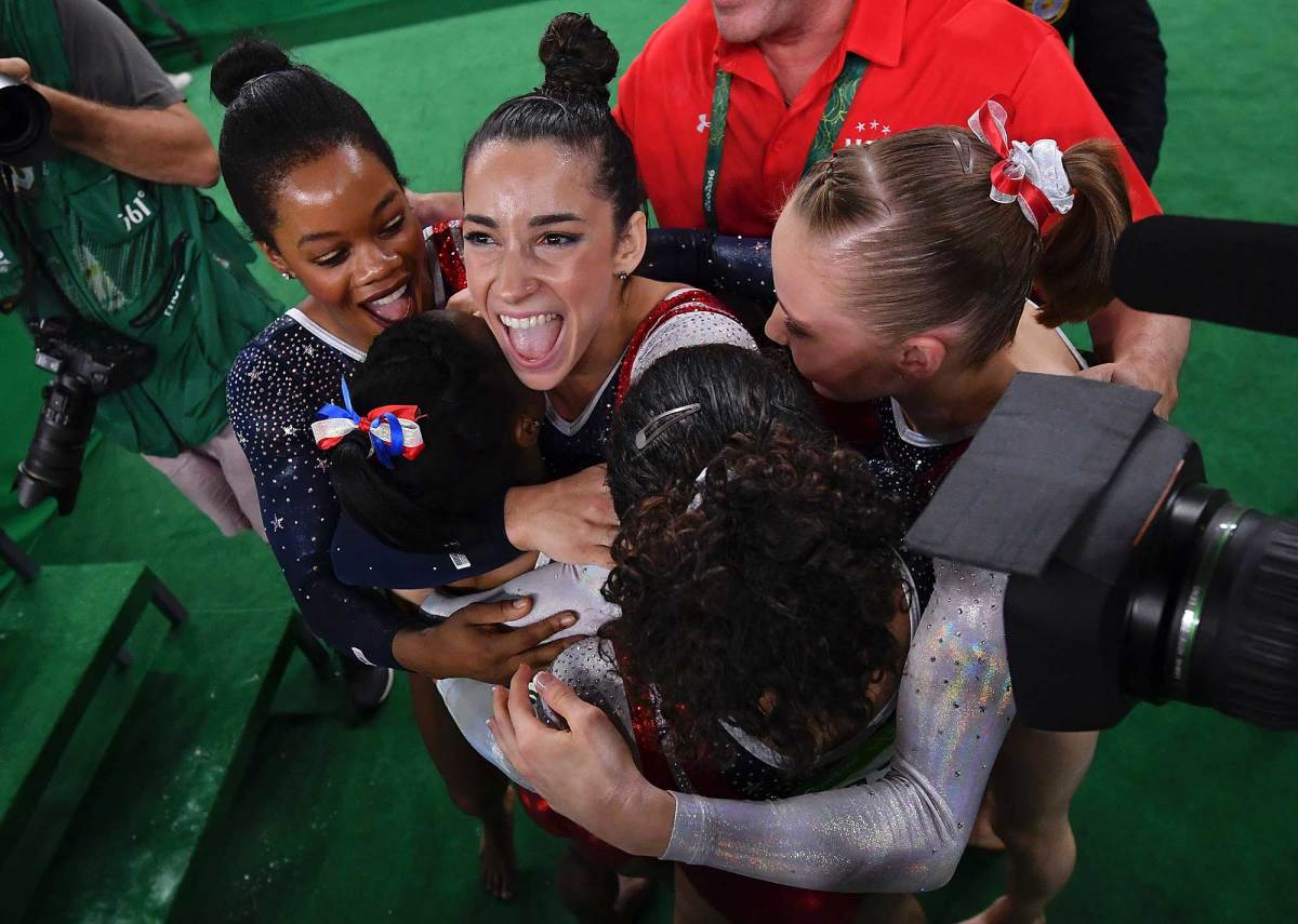 US-women-gymnastics-team-wins-gold-medal-at-Rio-Olympic-Games-27.jpg