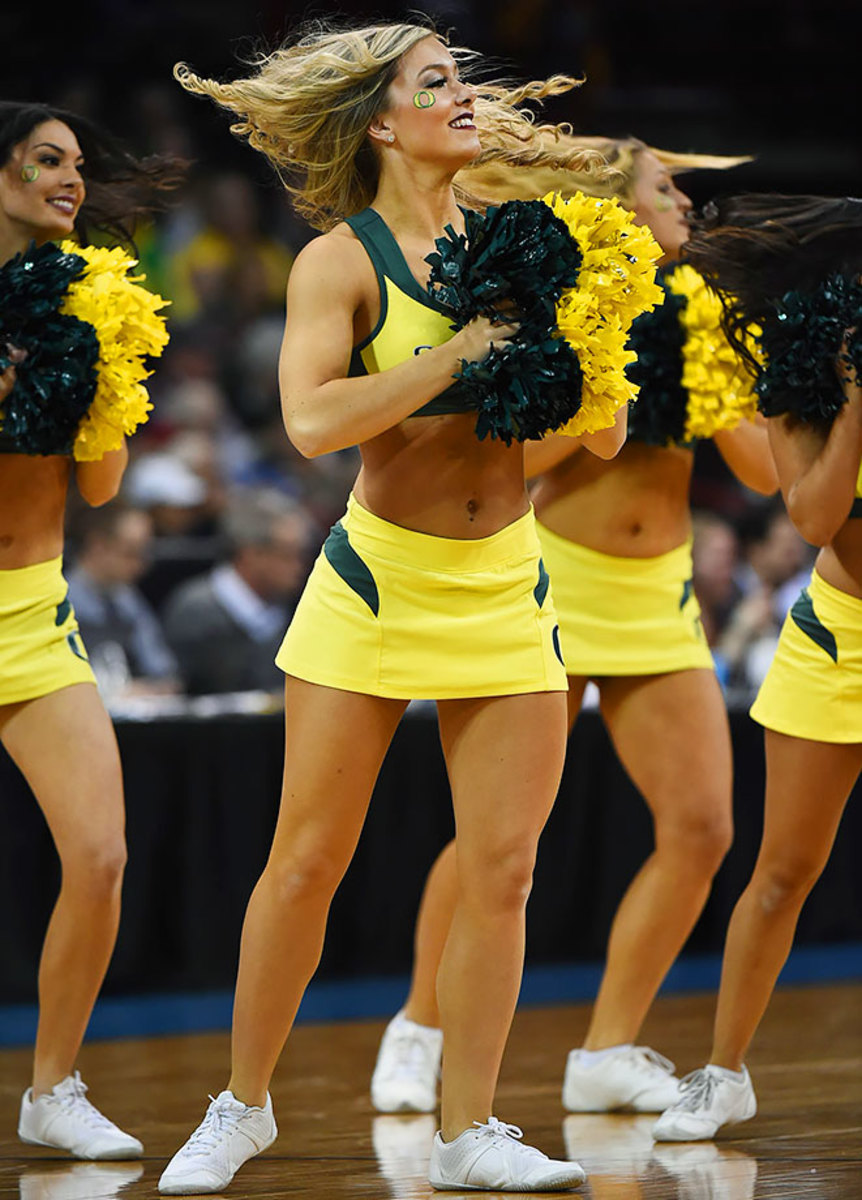 Oregon-cheerleaders-SI265_TK1_00370.jpg