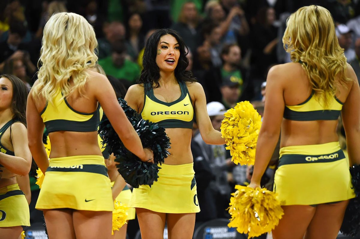 Oregon-cheerleaders-SI265_TK1_01956.jpg