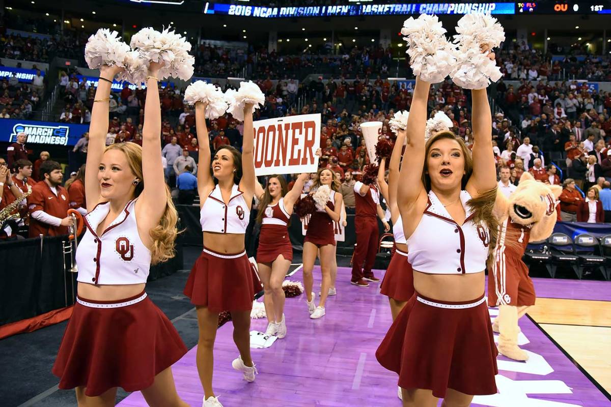 Oklahoma-cheerleaders-SI276_TK1_00837.jpg