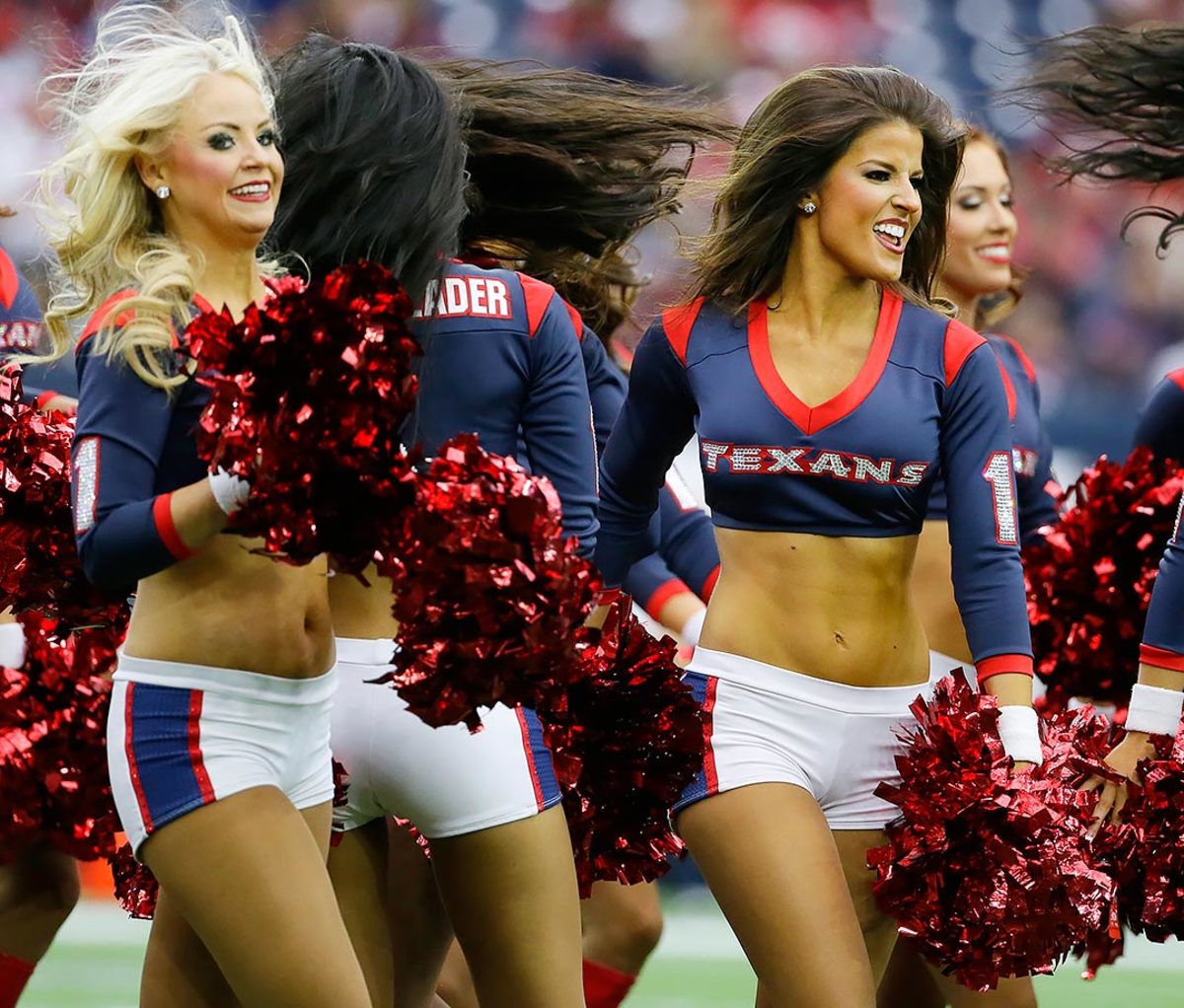 Houston-Texans-cheerleaders-AP_914815930956.jpg