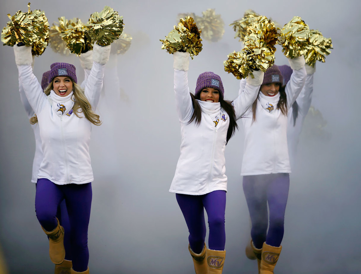 Minnesota-Vikings-cheerleaders-SI-168_TK1_00711.jpg