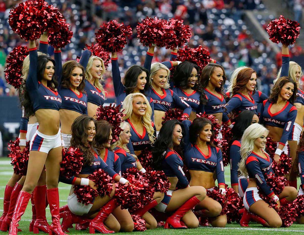 Houston-Texans-cheerleaders-AP_503701233584.jpg
