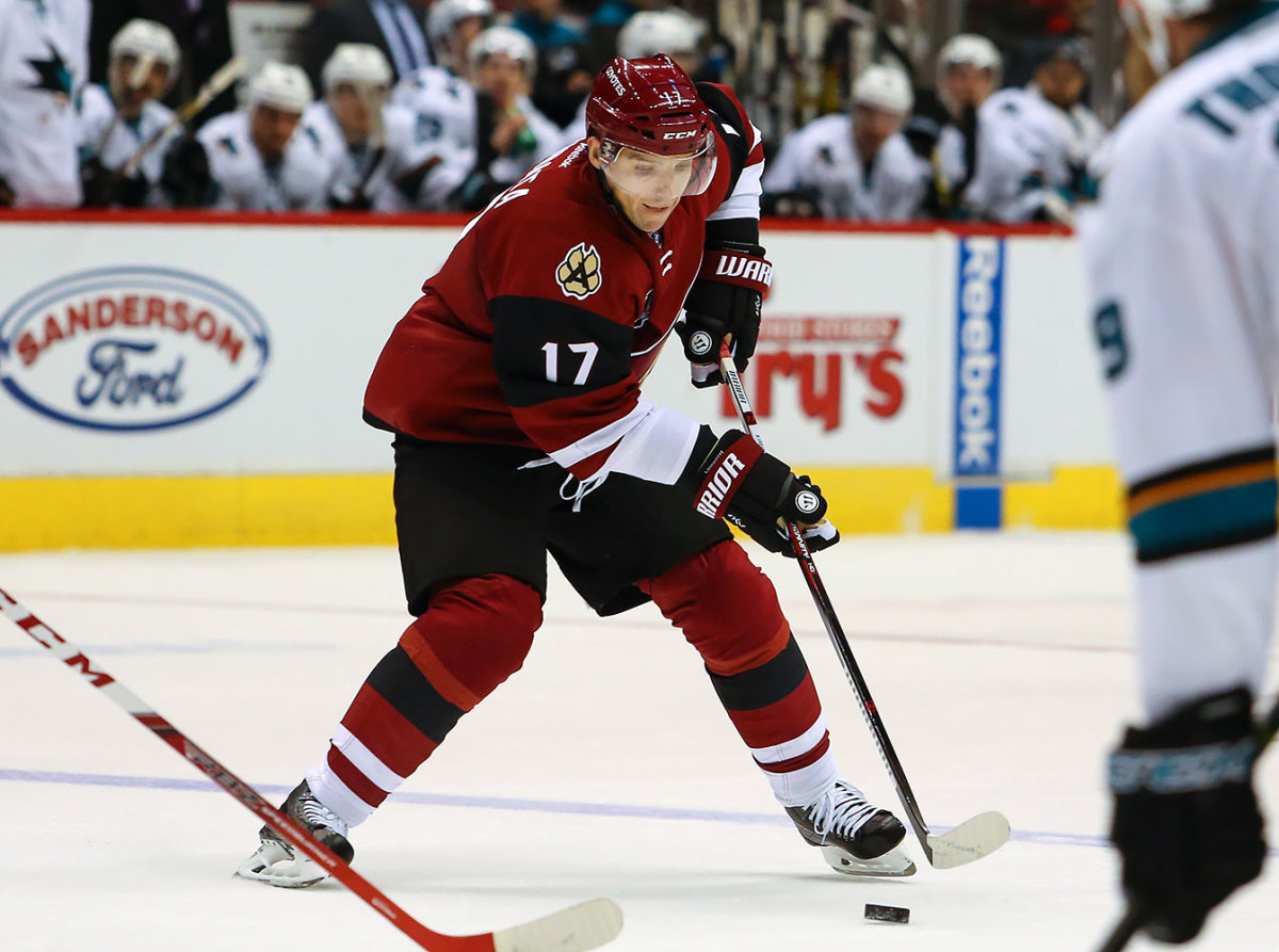 Radim-Vrbata-Arizona-Coyotes.jpg