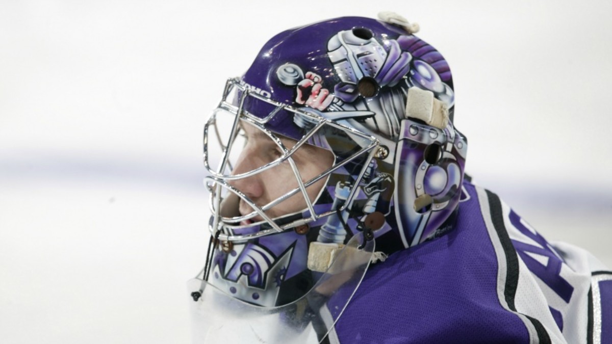 Los Angeles Kings goalie found a stolen mask of his on eBay Sports