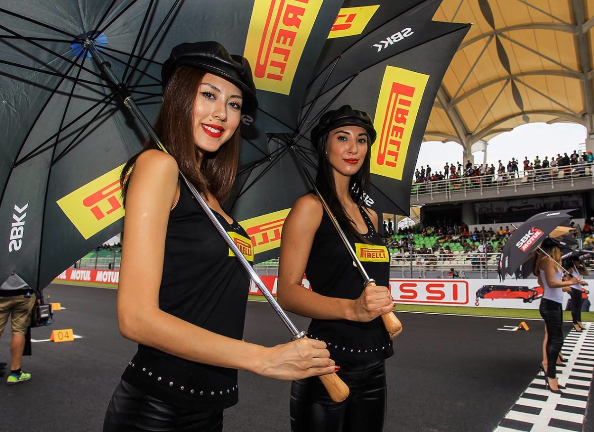 Grid-Girls-3781605153244_WSBK_Sepang.jpg