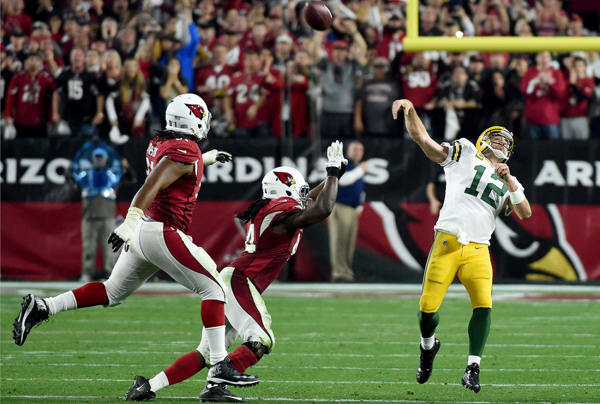Aaron Rodgers completed two desperation heaves down the stretch, including this one at the end of regulation.