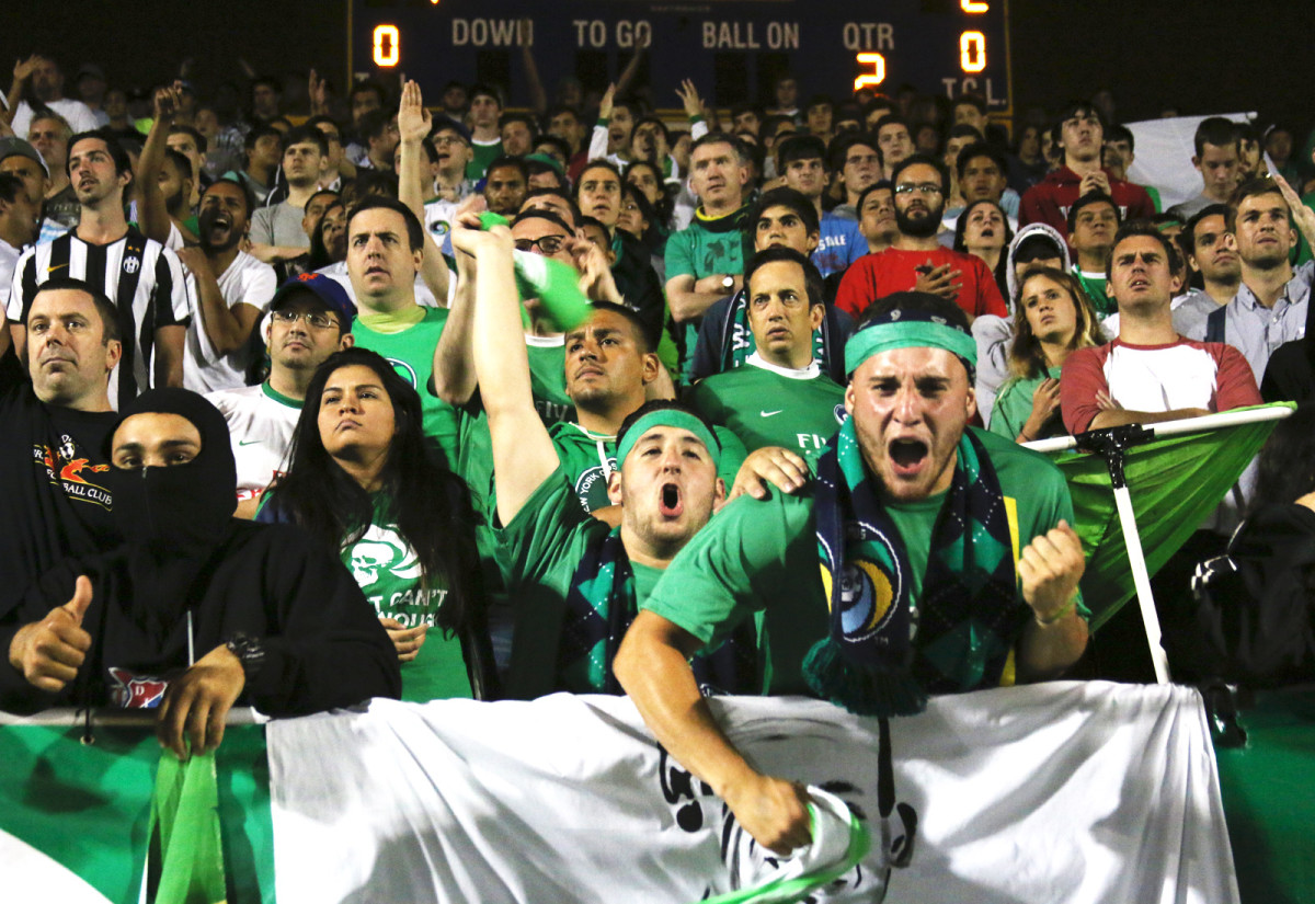 ny-cosmos-supporters.jpg