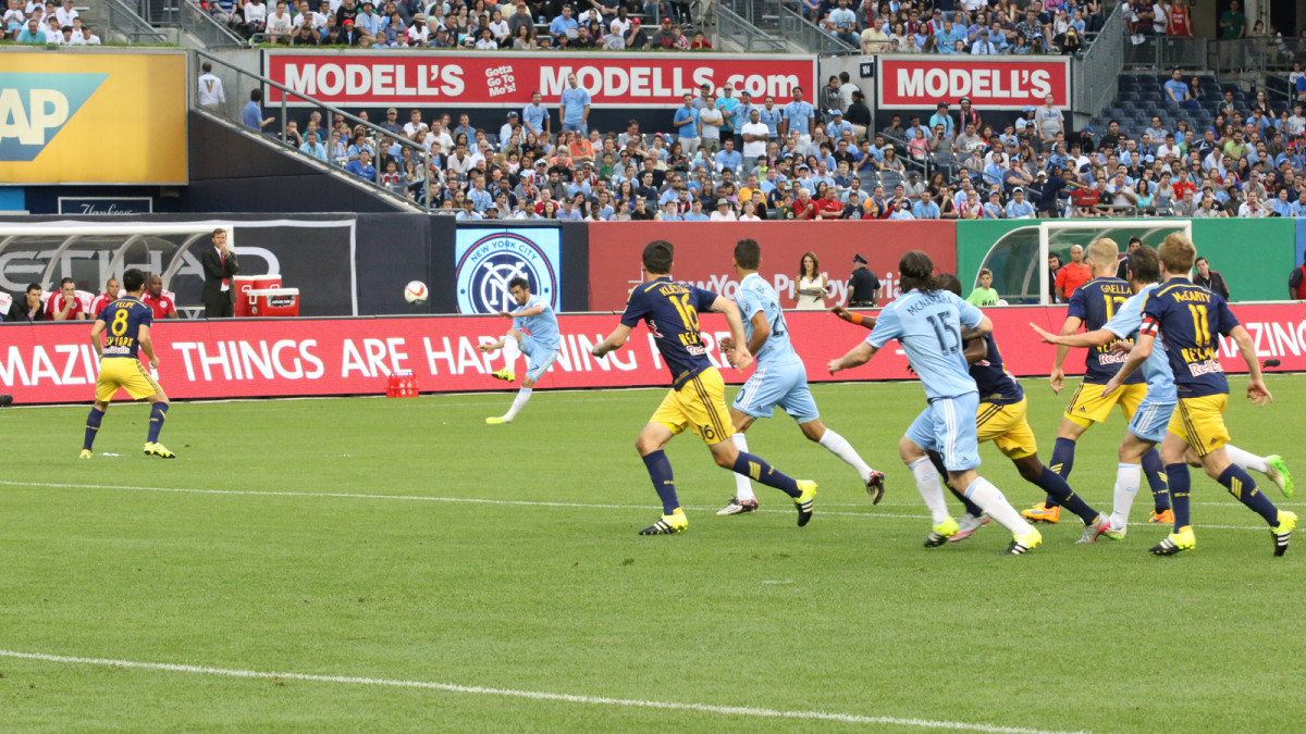 nycfc-rbny-yankee-free-kick.jpg