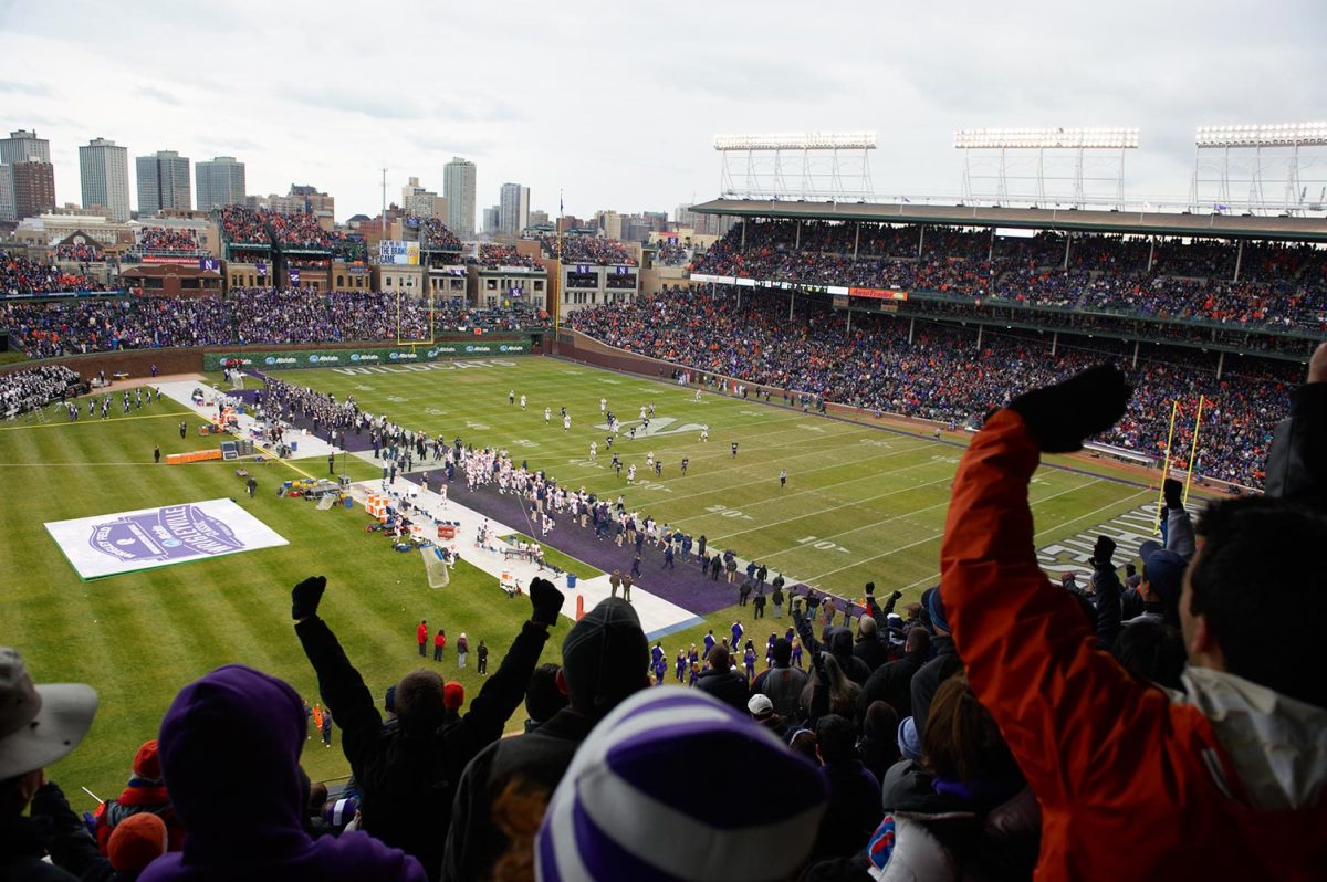 2010-1120-Illinois-Northwestern-football-Wrigley-Field-opof-105638.jpg