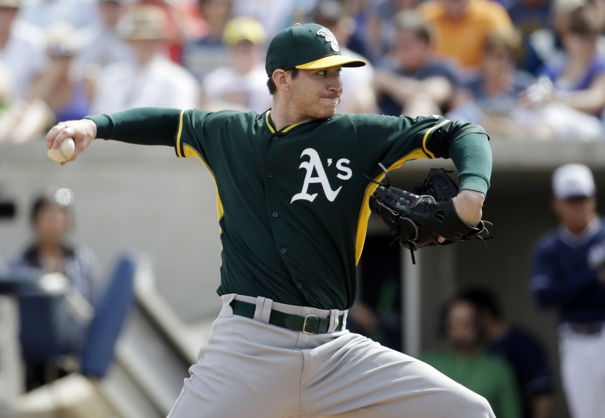 Parker breaks elbow once again, 12 pitches into comeback Sports