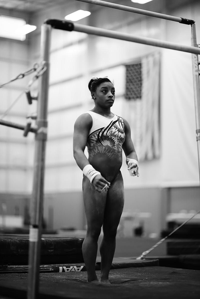 Simone-Biles-SI329_TK1_00414.jpg