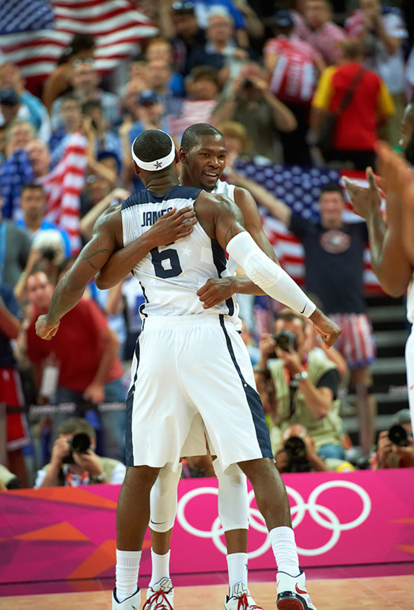 2012-0812-Kevin-Durant-LeBron-James-op3q-35351.jpg