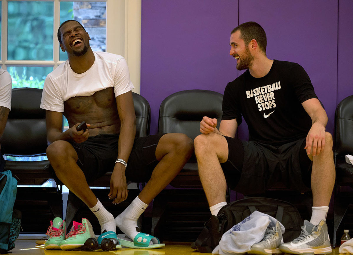 2013-0806-Kevin-Durant-Kevin-Love-op5r-149090.jpg