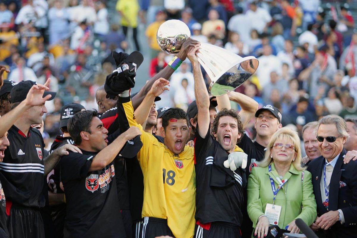 2004-MLS-Cup-DC-United-Nick-Rimando-001313608.jpg