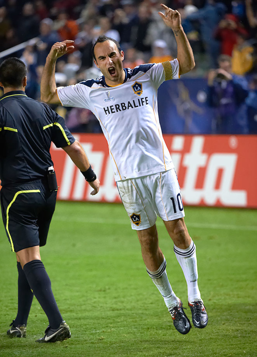 2011-MLS-Cup-LA-Galaxy-Landon-Donovan-opy2-235851.jpg