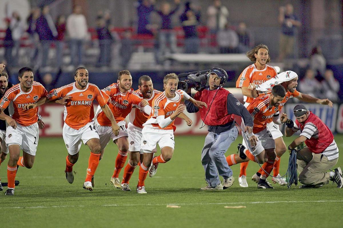 2006-MLS-Cup-Houston-Dynamo.jpg