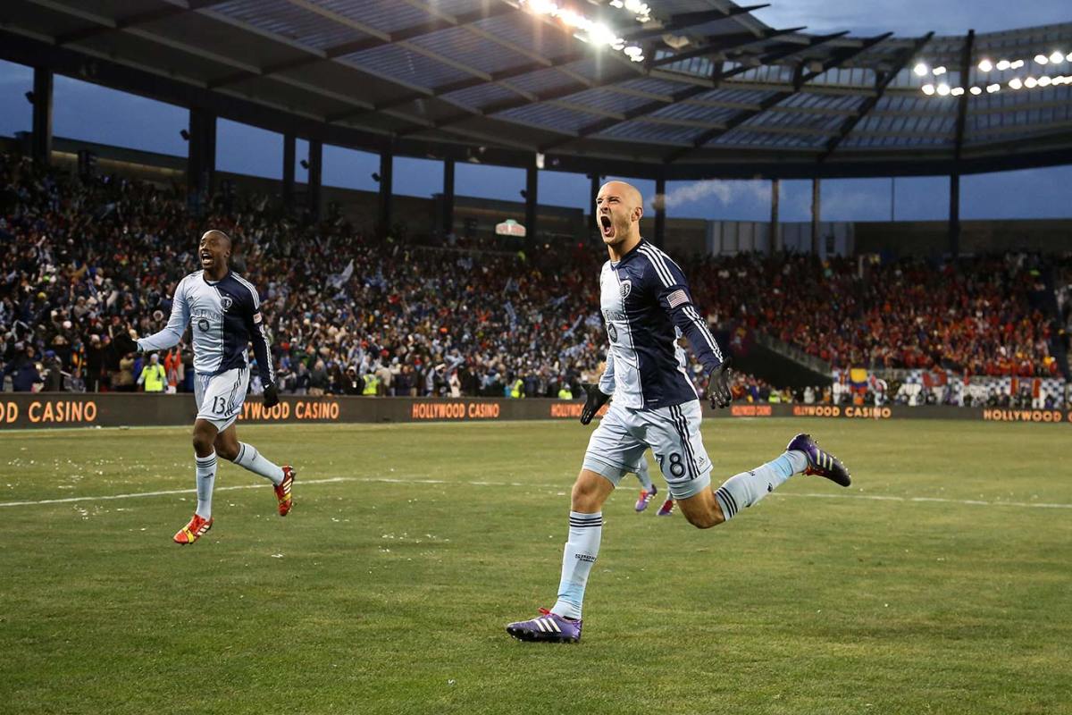 2013-MLS-Cup-Sporting-KC-Aurelien-Collin-Lawrence-Olum.jpg