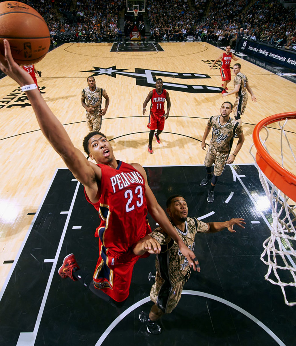 2012-Anthony-Davis-X158903_TK1_1941.jpg