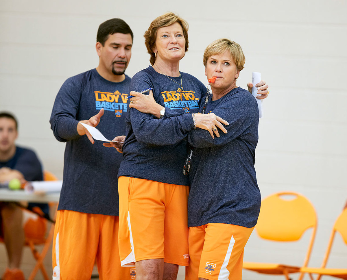 2012-1023-Pat-Summitt-Holly-Warlick-op5p-46206.jpg