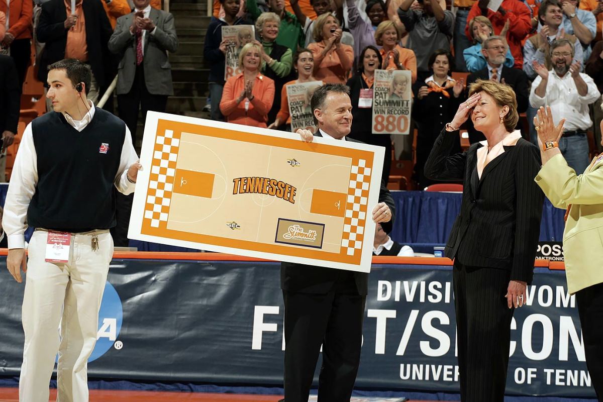 2005-0322-Pat-Summitt-001098750.jpg