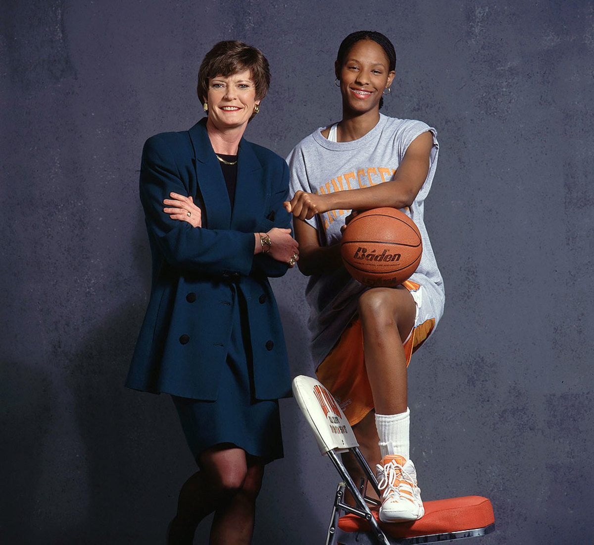 1998-0214-Pat-Summitt-Chamique-Holdsclaw-001304342.jpg