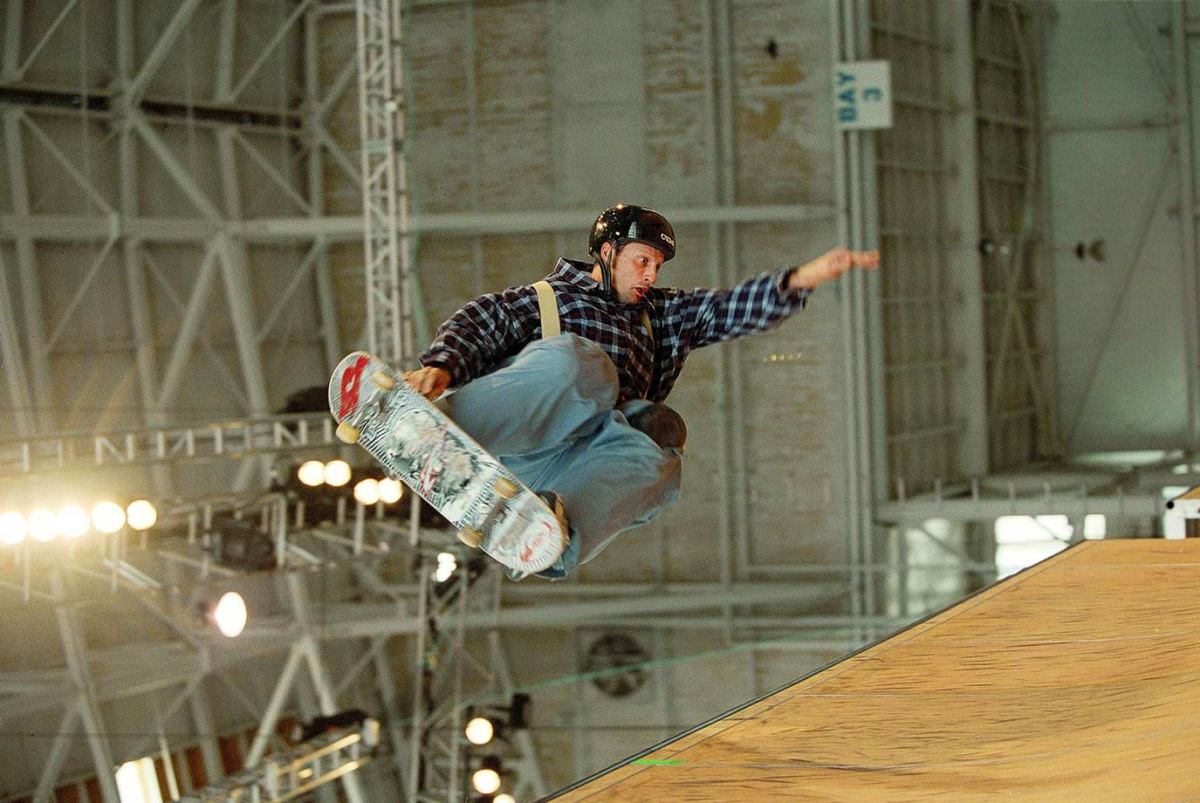 2002-0419-Tony-Hawk-001253828.jpg