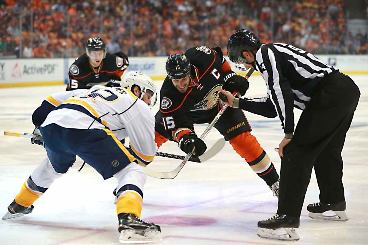 Ryan-Getzlaf-centers-Victor-Decolongon.jpg