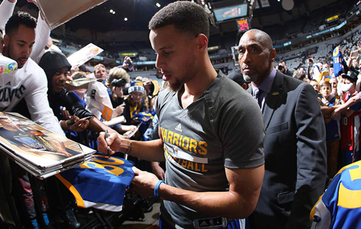 ralph-walker-steph-curry-warriors.jpg