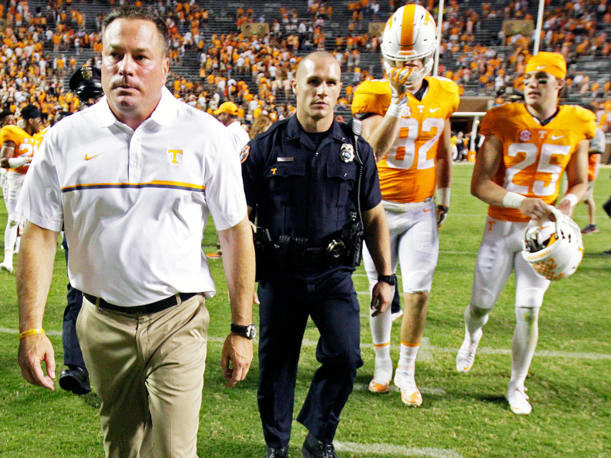 butch-jones-tennessee-volunteers-football-flop-week-1.jpg