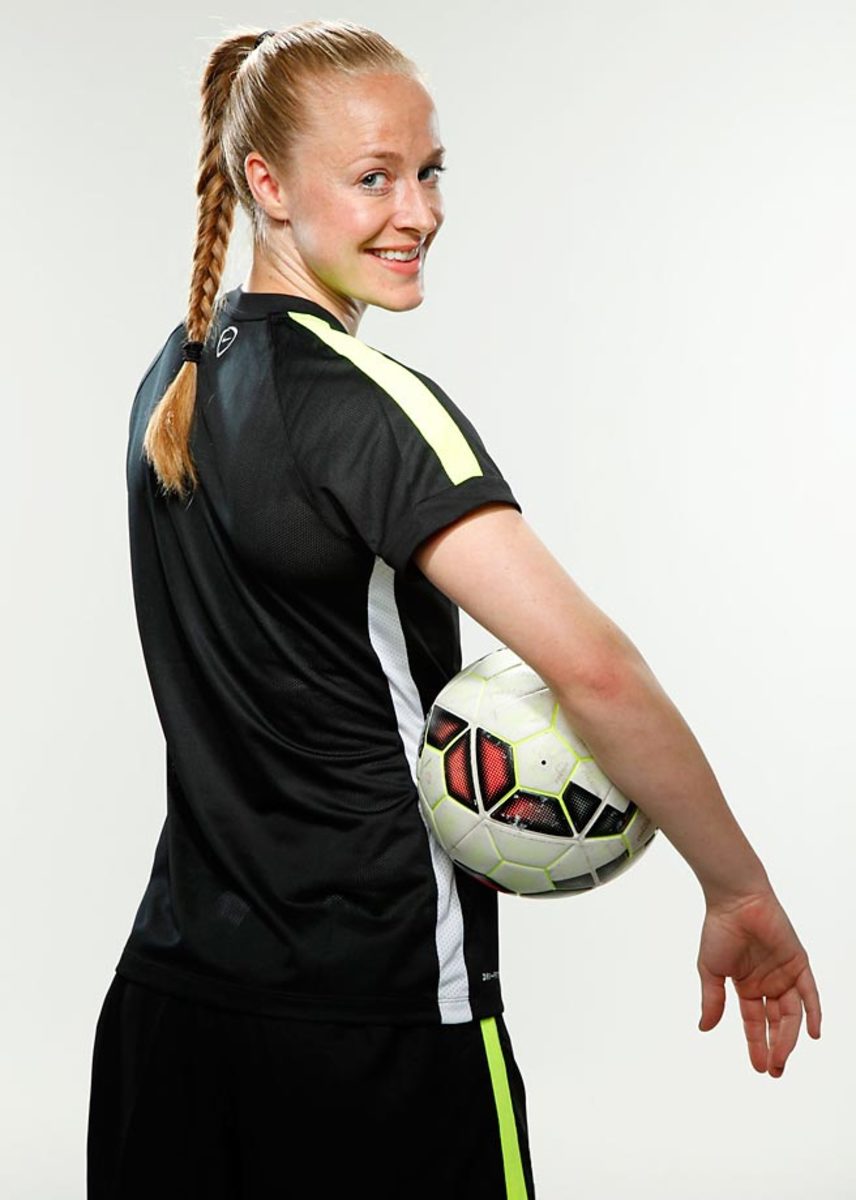 becky-sauerbrunn-X159570_TK1_0633.jpg