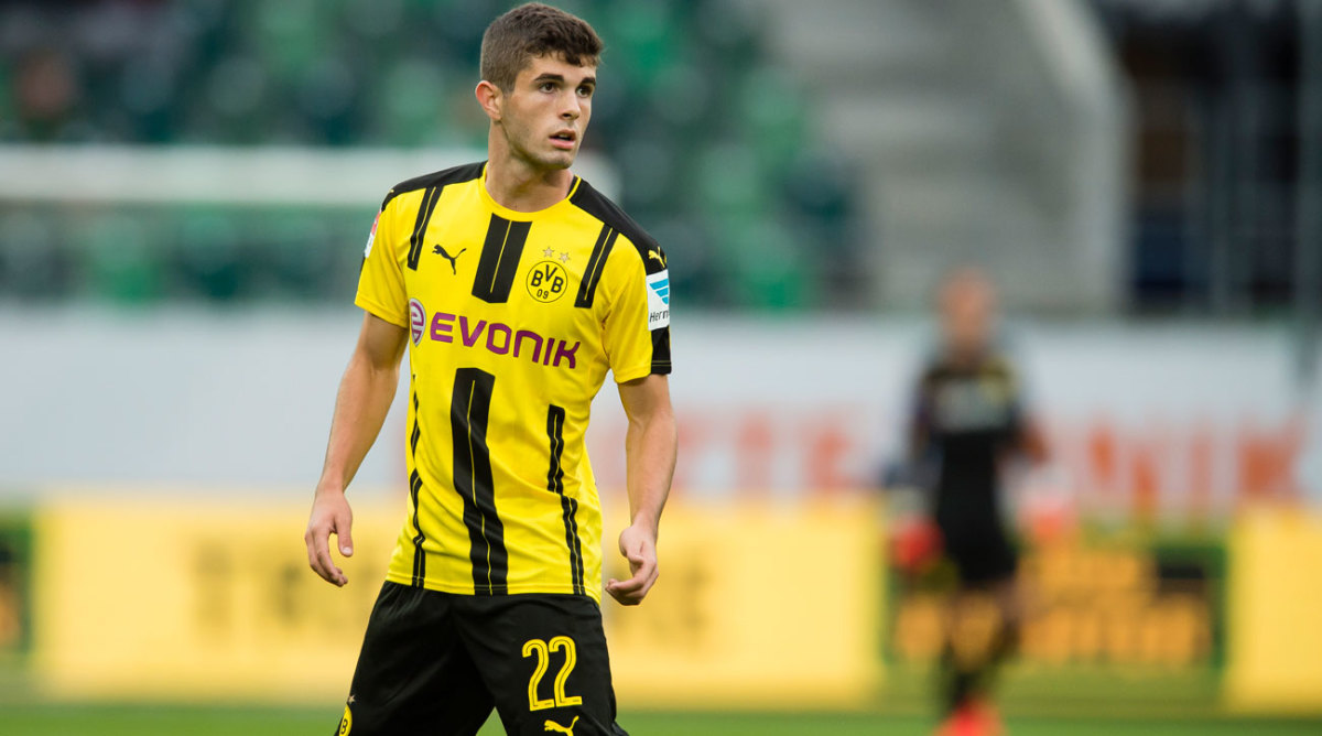 Christian Pulisic: Dortmund, USA star not seeking move, dad says